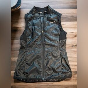 Nike Vest (Size Small)